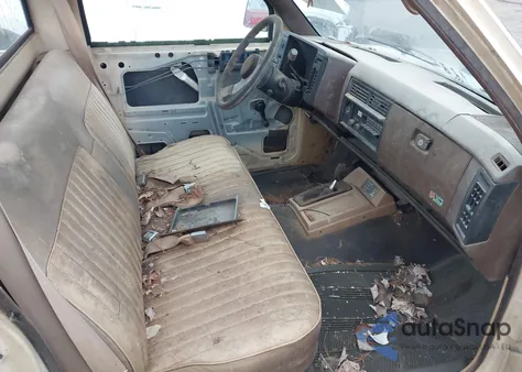 1986 Chevrolet S Truck S10 из США, поврежденный, VIN 1GCCT14R8G2191698